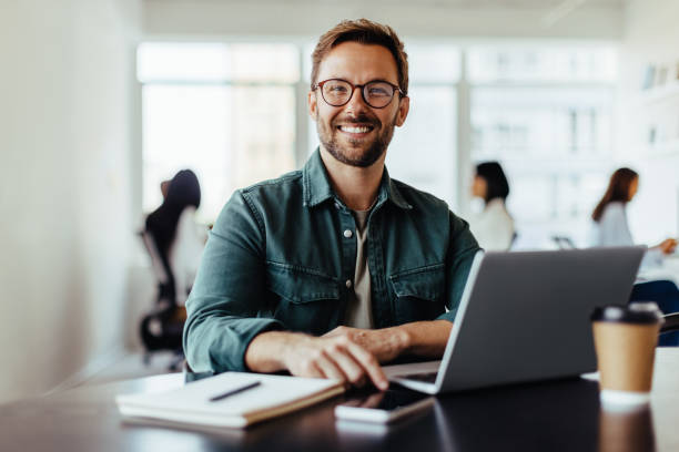 Desk workers and office professionals